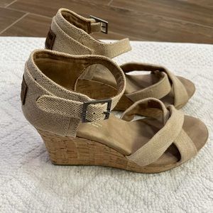 TOMS Wedges